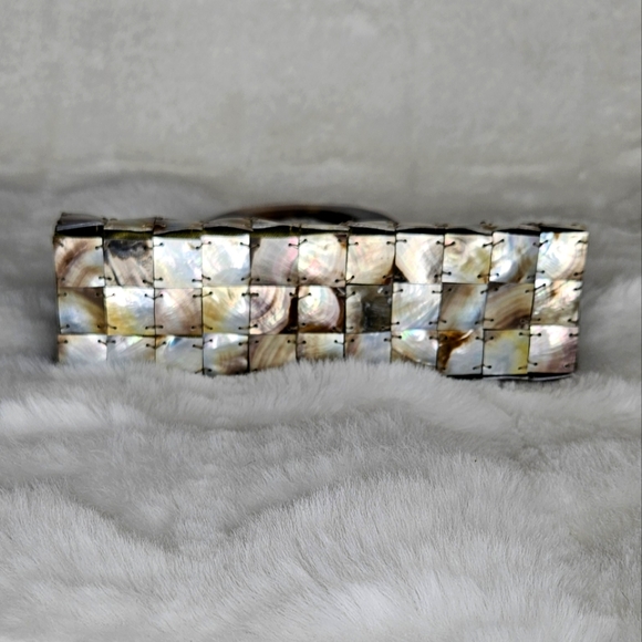 SHIRA LEAH Abalone Shell Clutch Handbag - Picture 8 of 8